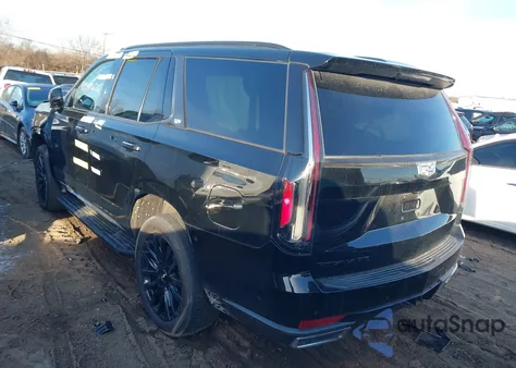 2024 Cadillac Escalade 4Wd Premium Luxury z USA, uszkodzony, nr VIN 1GYS4BKL7RR134622